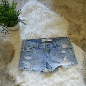 Abercombrie and Fitch Shorts Distressd 0